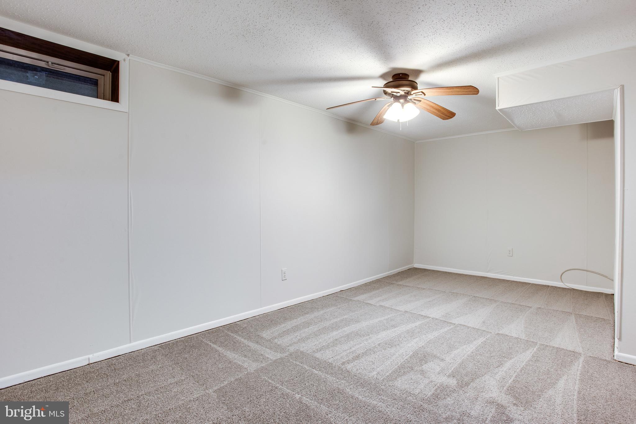 DAMASCUS VALLEY PARK - Residential