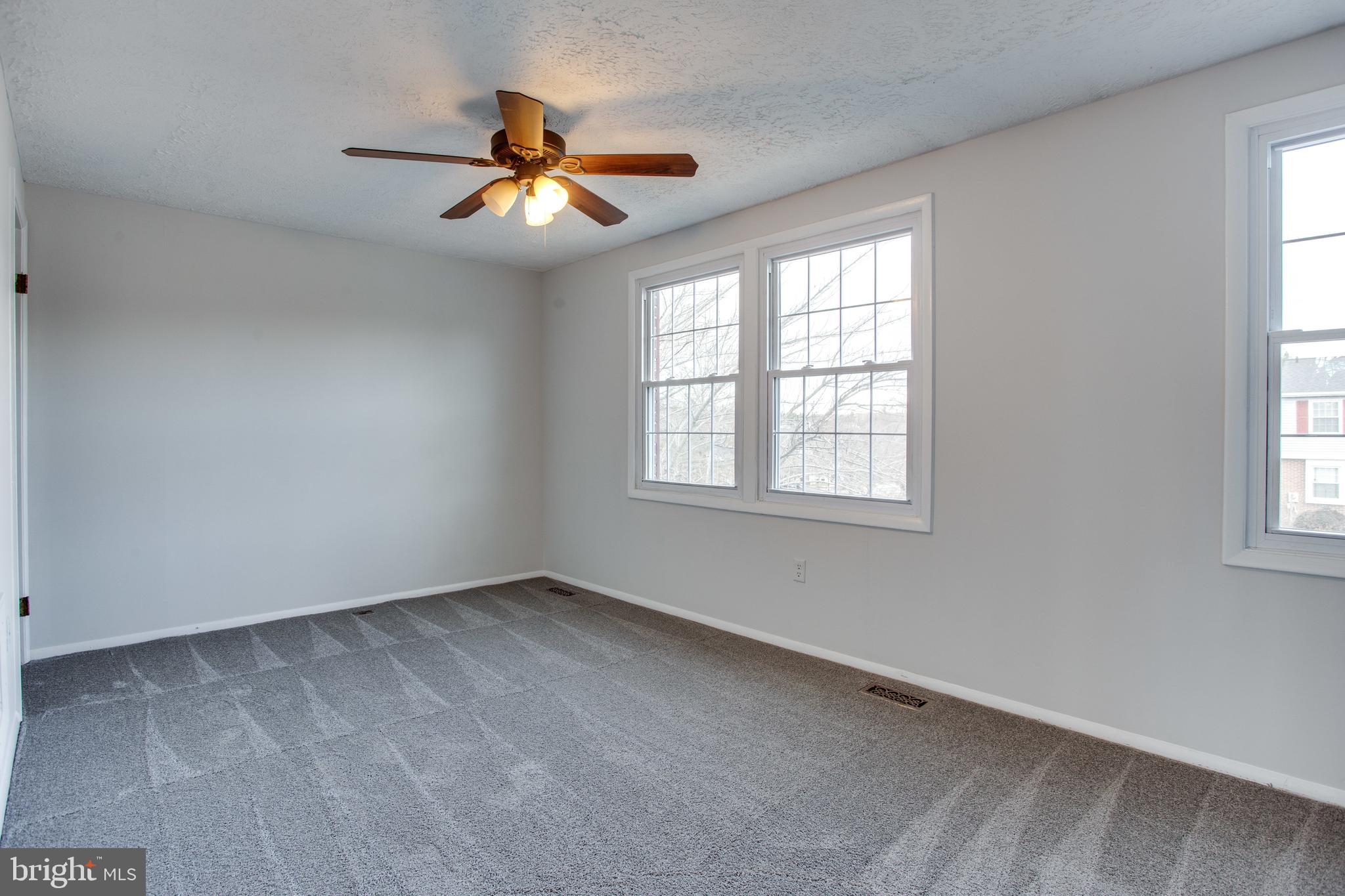 DAMASCUS VALLEY PARK - Residential