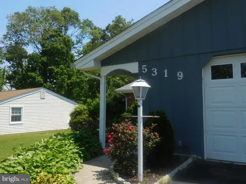 5319 Doris Drive, Waldorf, MD MLS: MDCH2038888