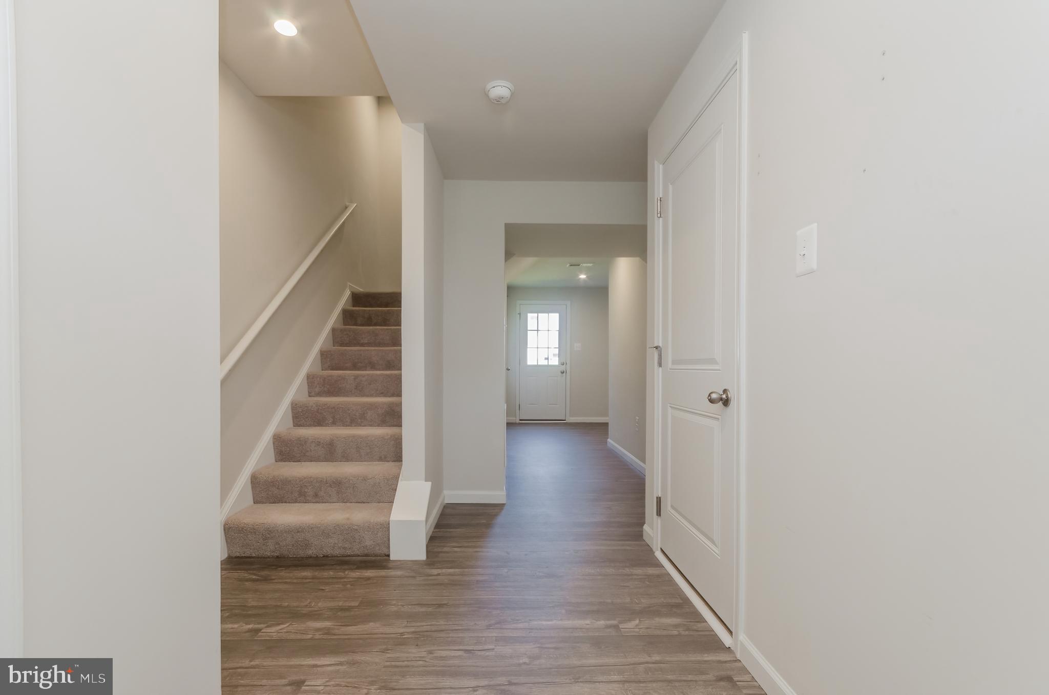 THE LAKES AT MARTINSBURG - Residential Lease