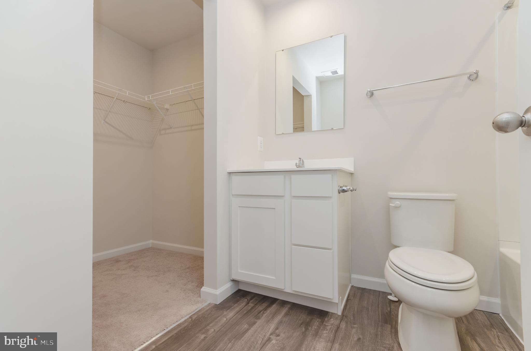 THE LAKES AT MARTINSBURG - Residential Lease