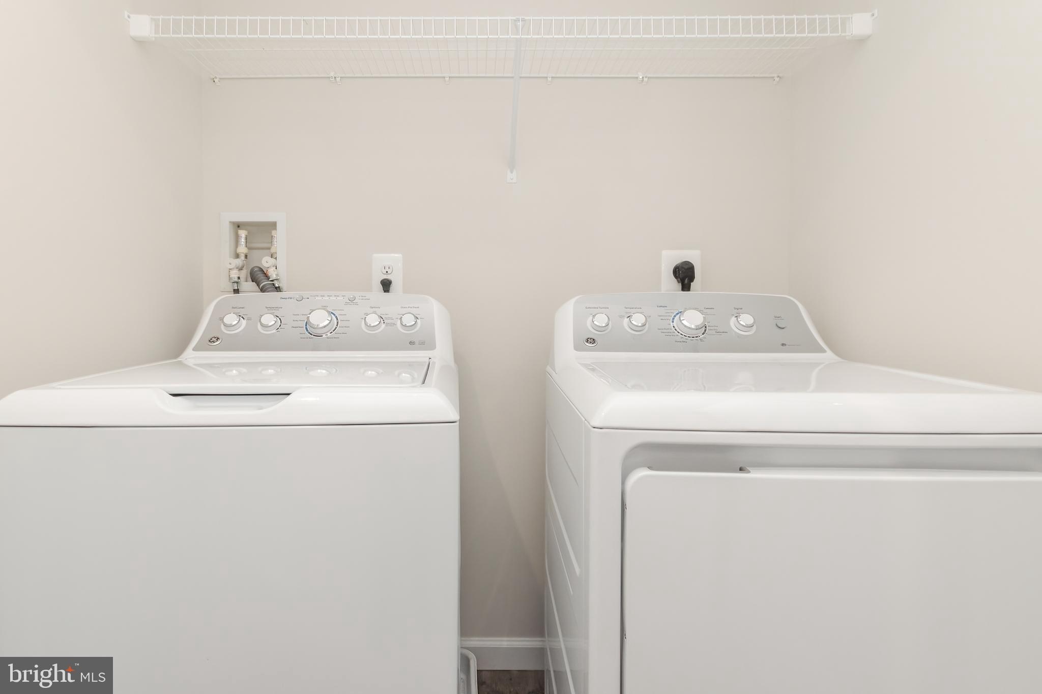 THE LAKES AT MARTINSBURG - Residential Lease