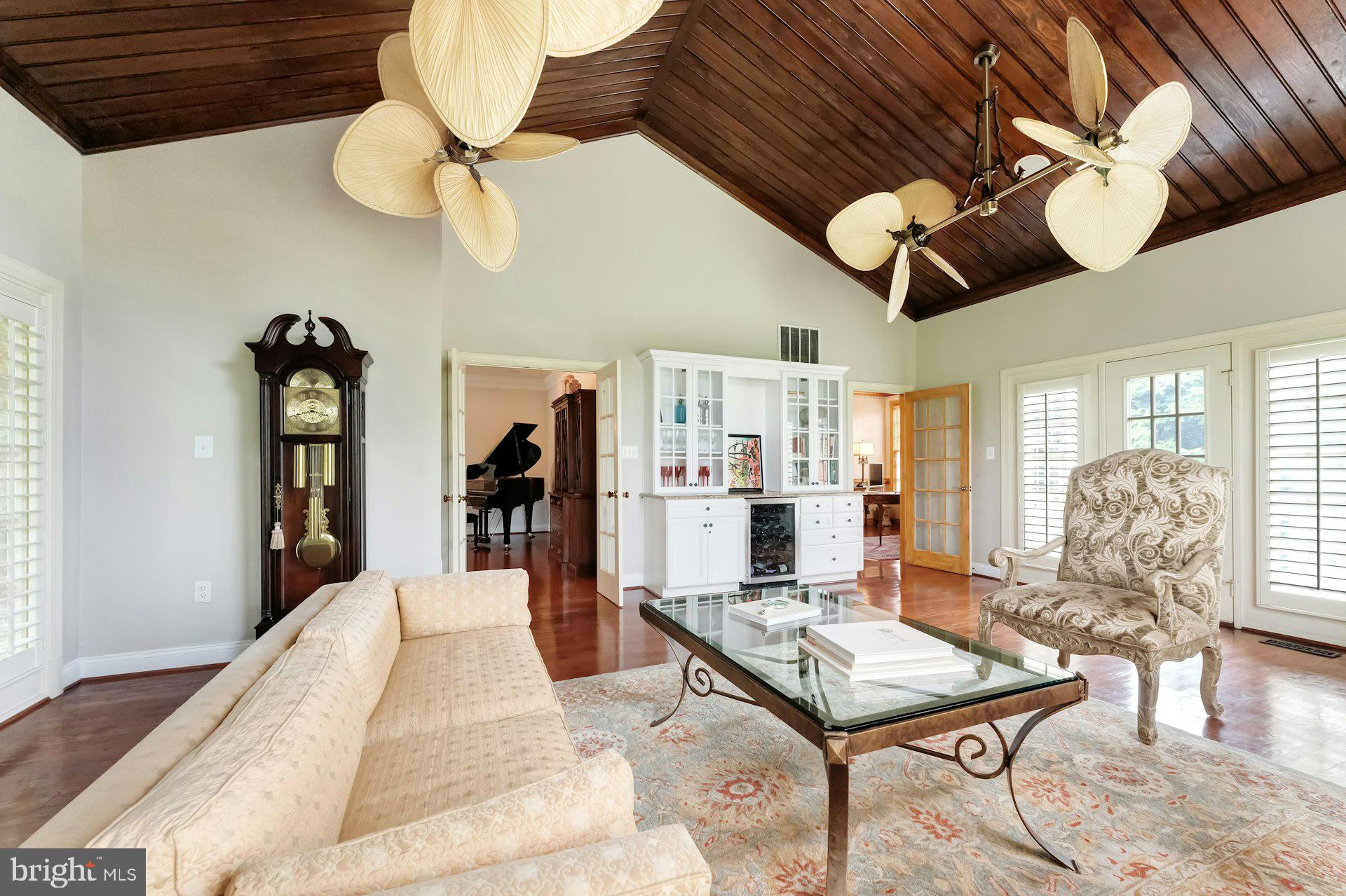 BEACON HILL - Residential