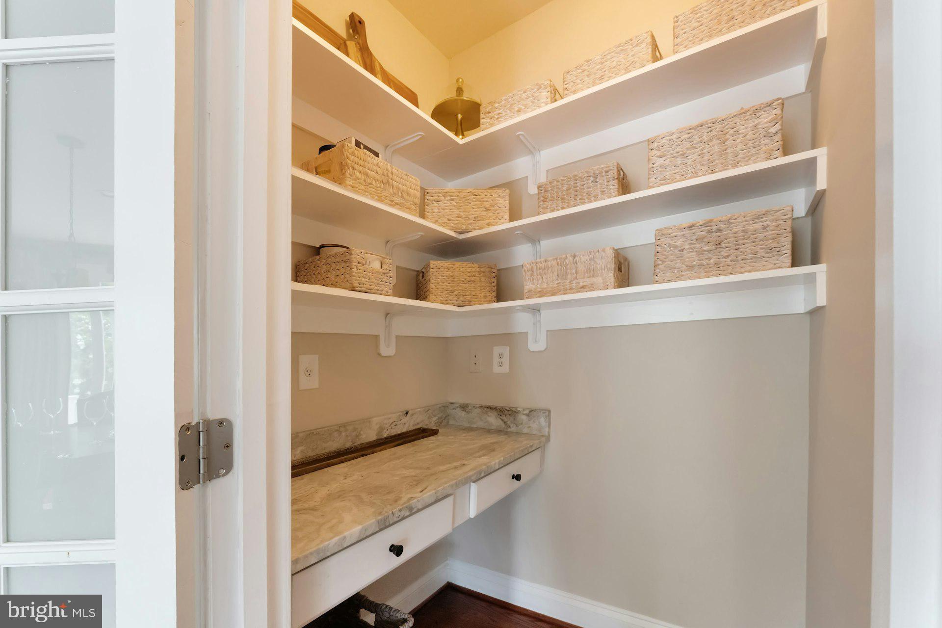 BEACON HILL - Residential