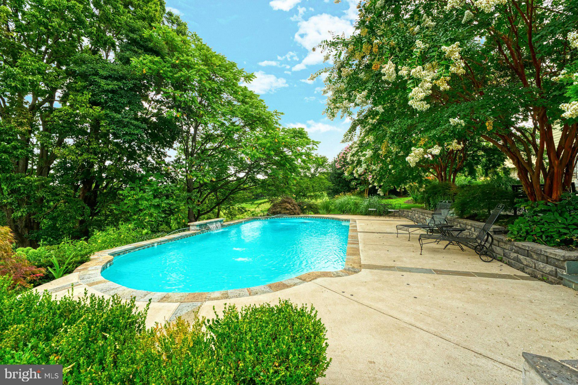 BEACON HILL - Residential