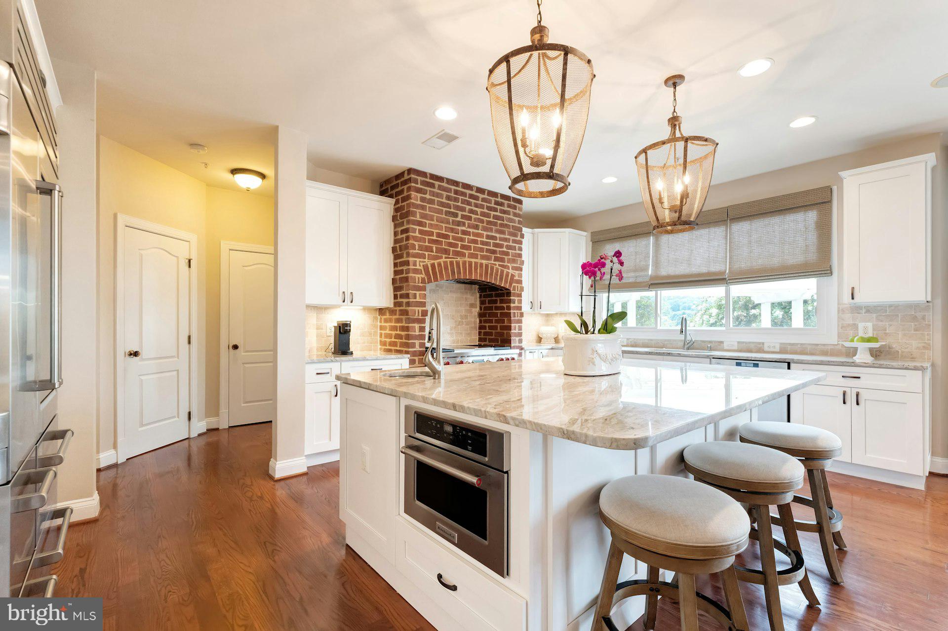 BEACON HILL - Residential