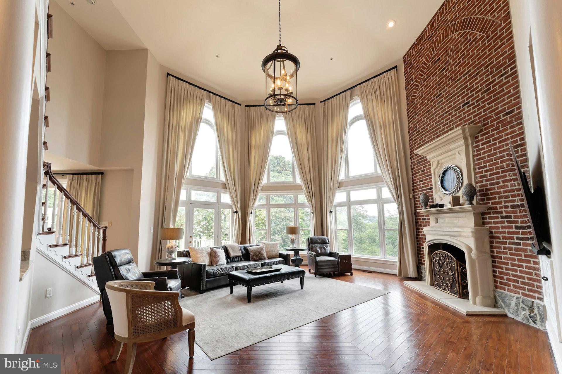 BEACON HILL - Residential