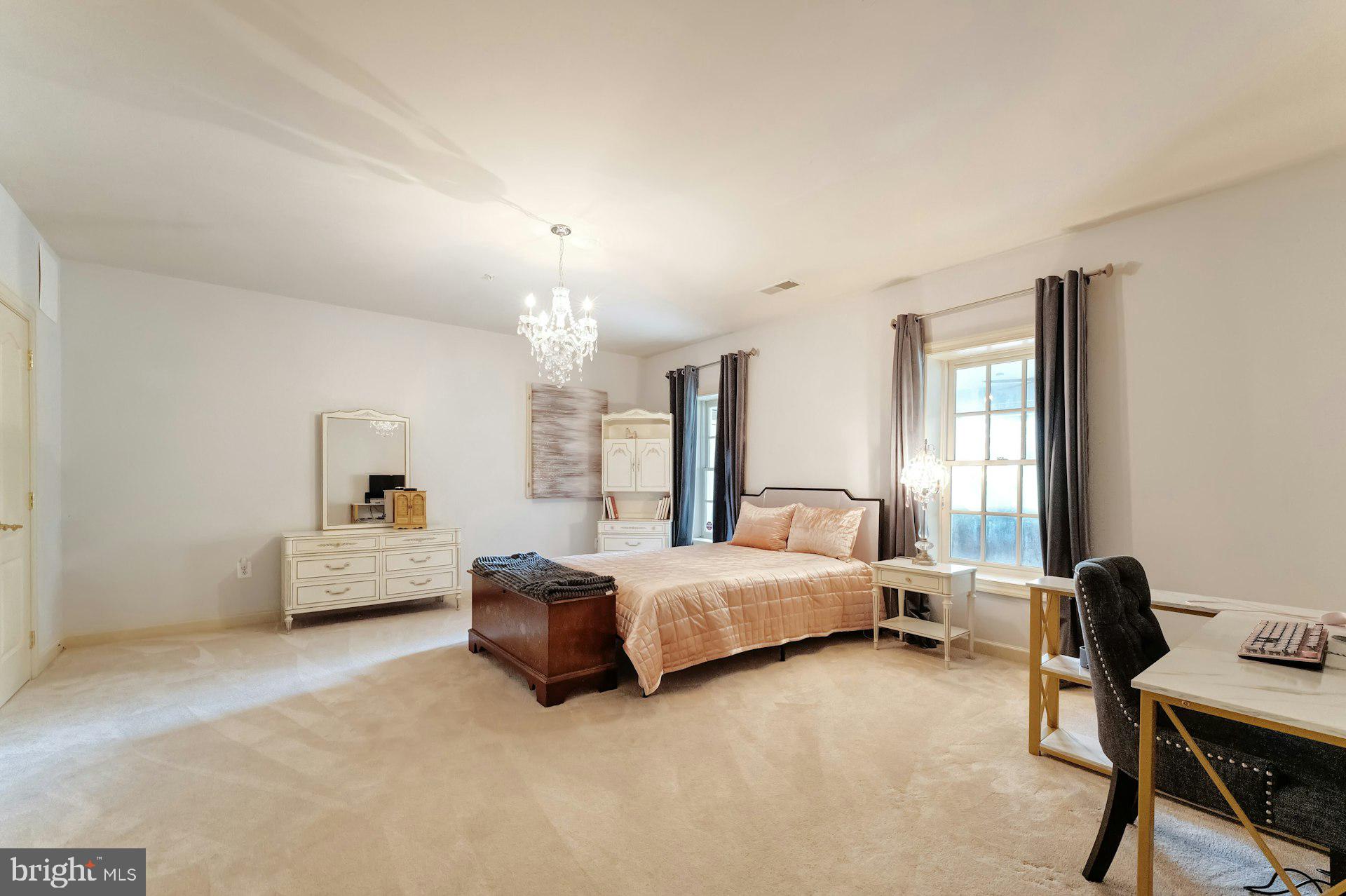 BEACON HILL - Residential