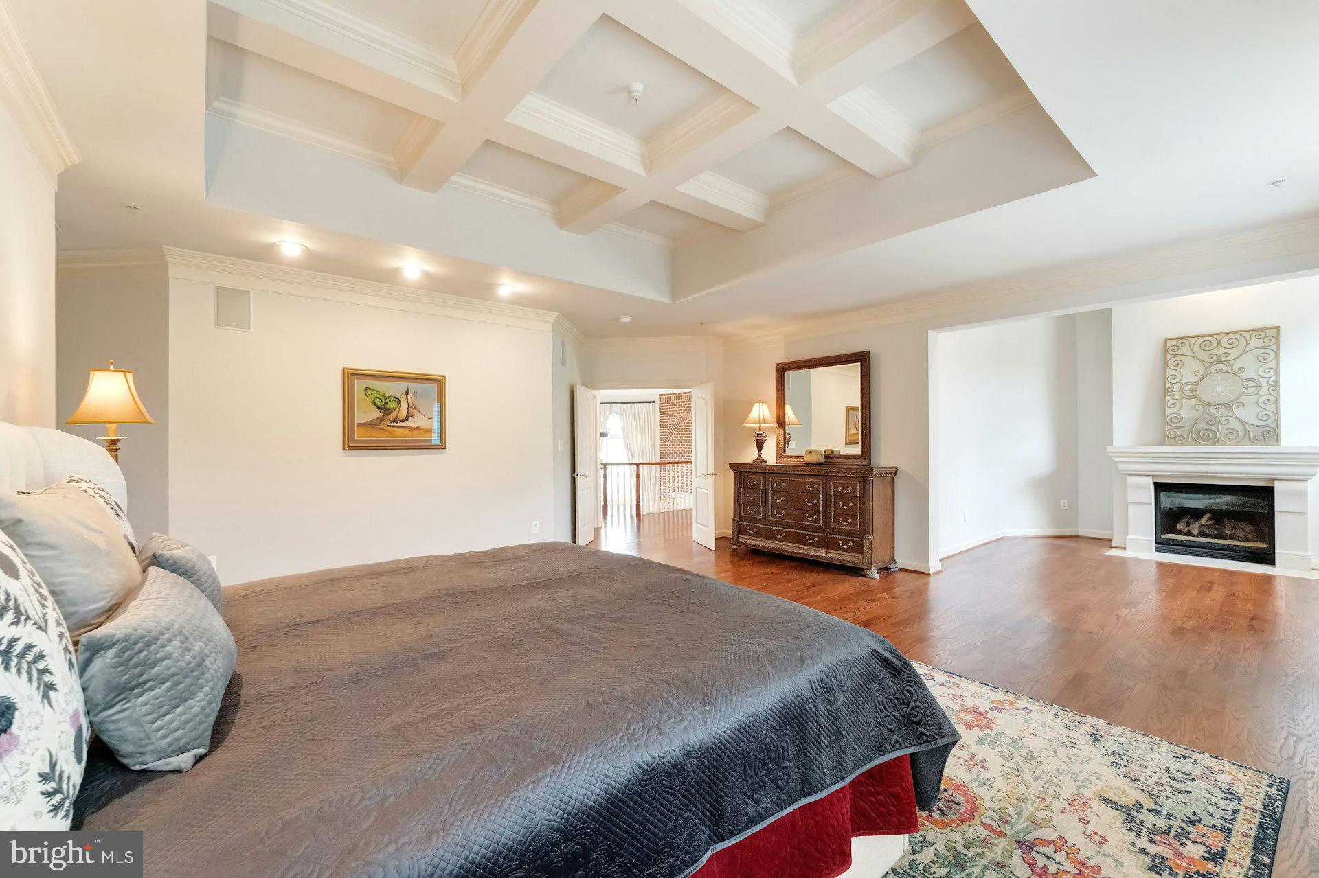 BEACON HILL - Residential