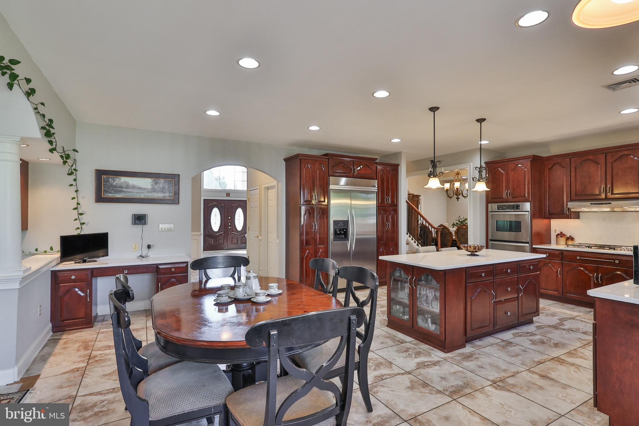 SPRINGWOOD HILLS - Residential