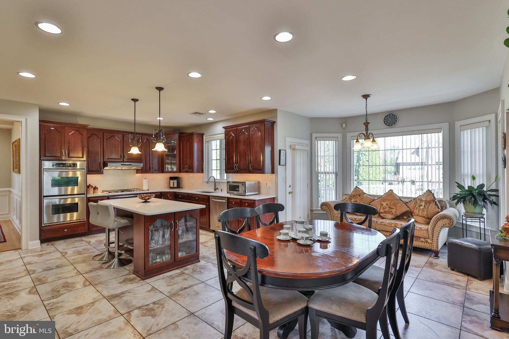 SPRINGWOOD HILLS - Residential