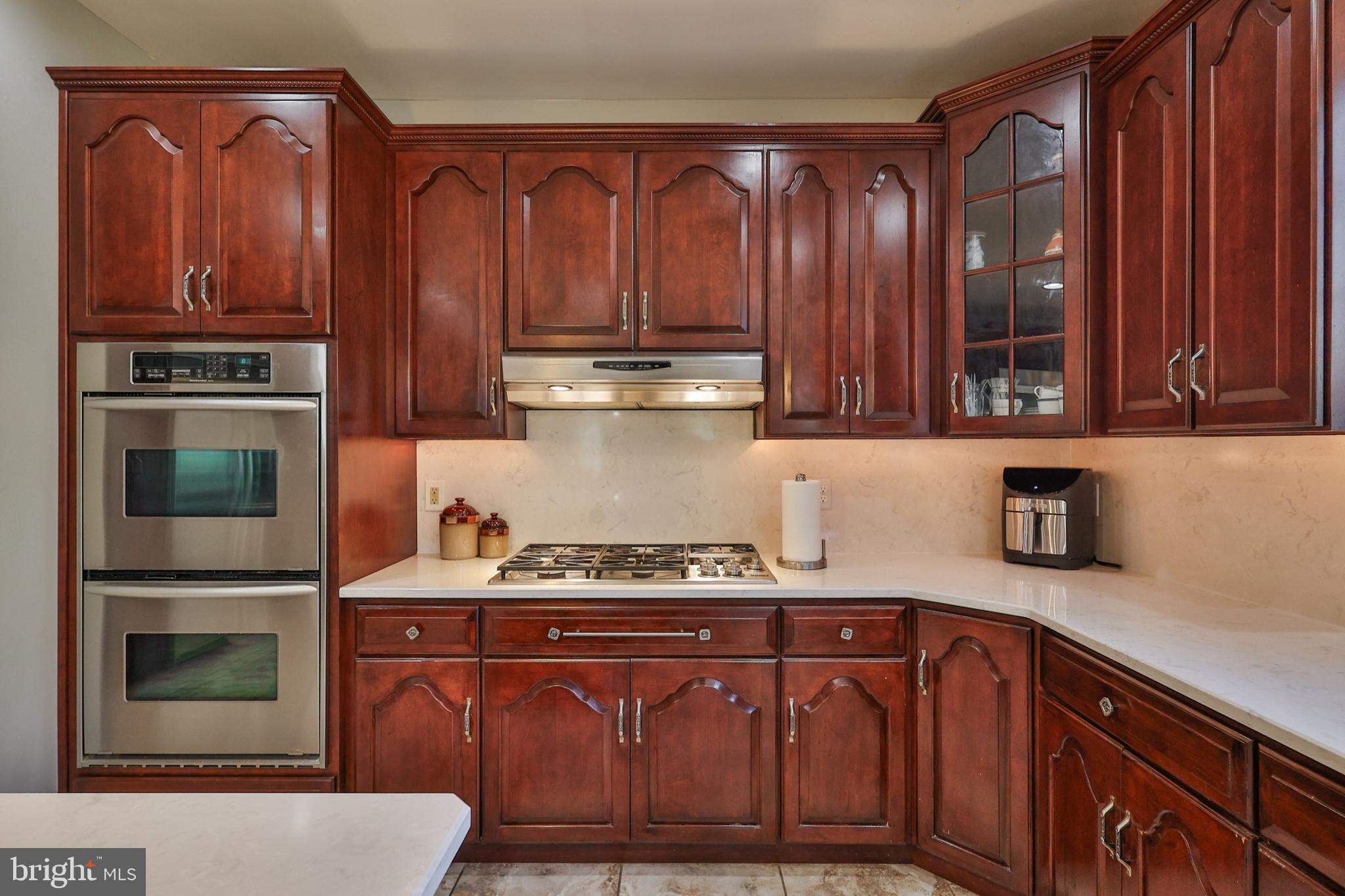 SPRINGWOOD HILLS - Residential