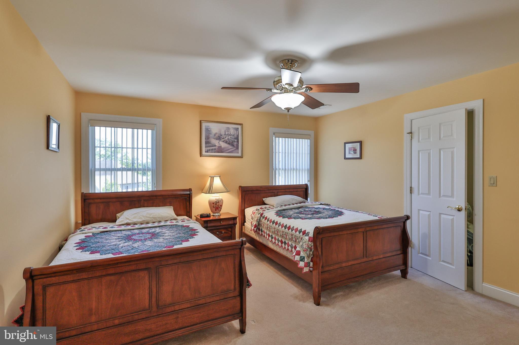 SPRINGWOOD HILLS - Residential