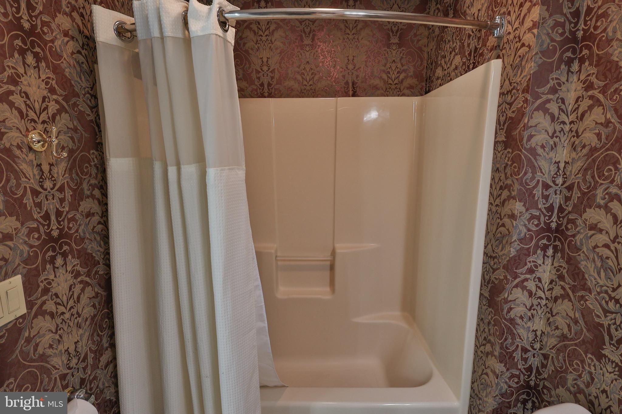 SPRINGWOOD HILLS - Residential