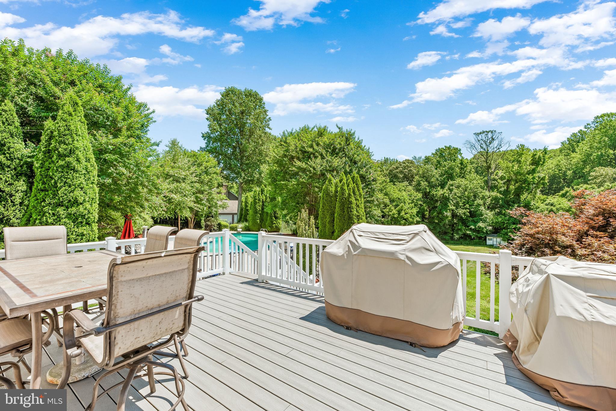 CHAPEL KNOLL - Residential