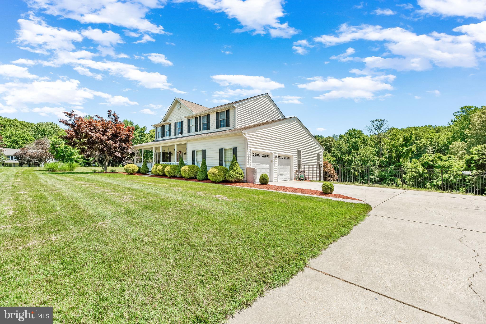 CHAPEL KNOLL - Residential