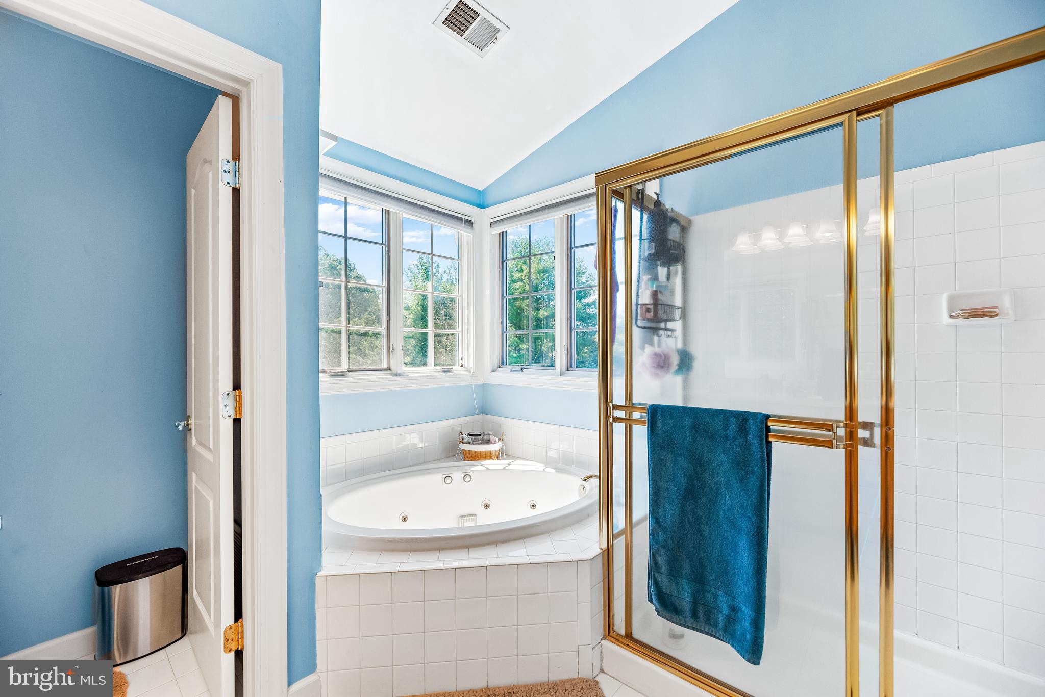 CHAPEL KNOLL - Residential