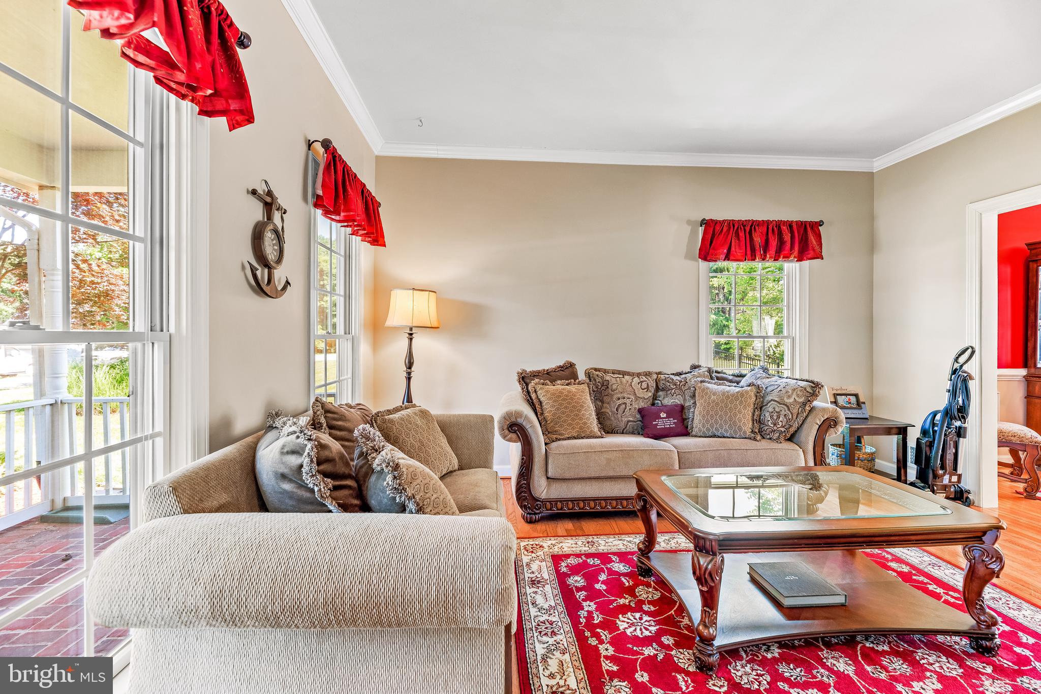 CHAPEL KNOLL - Residential