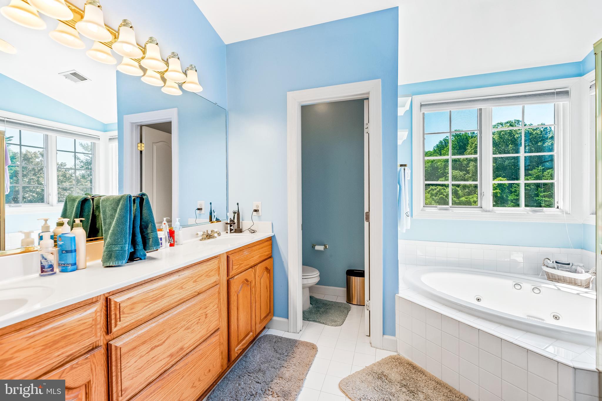 CHAPEL KNOLL - Residential