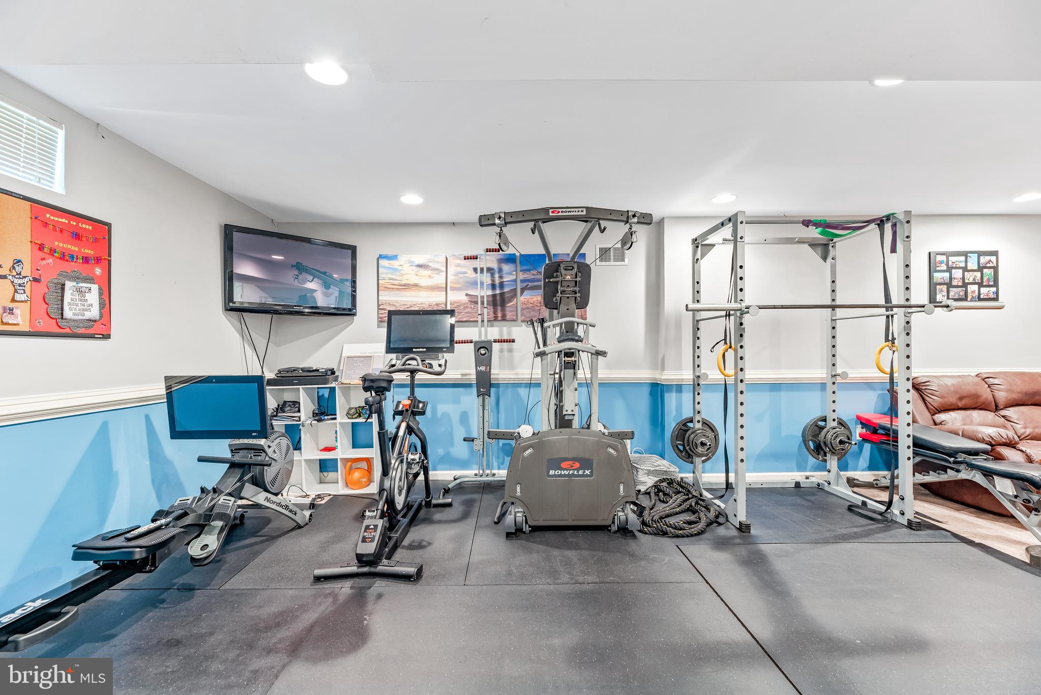 CHAPEL KNOLL - Residential