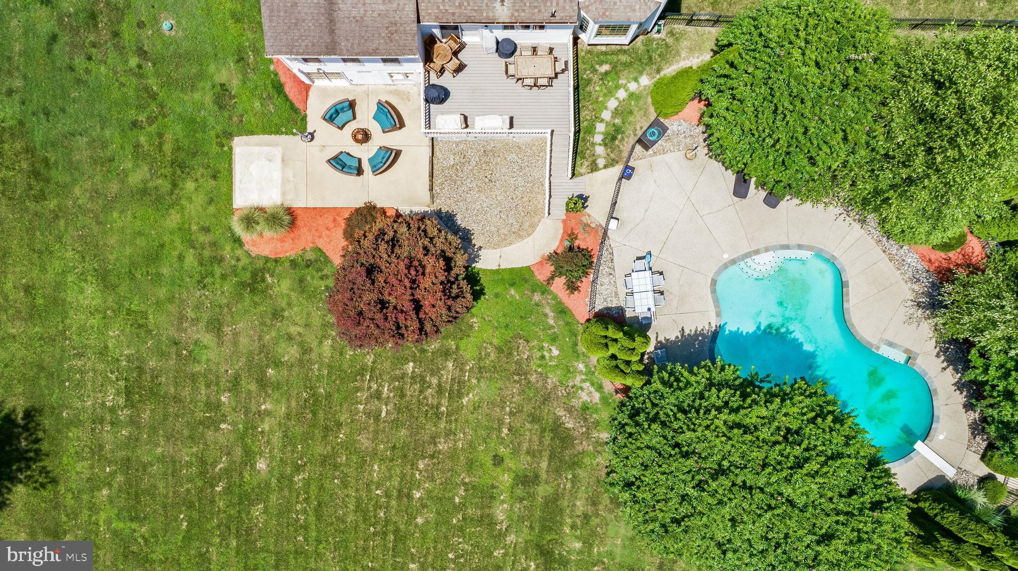 CHAPEL KNOLL - Residential