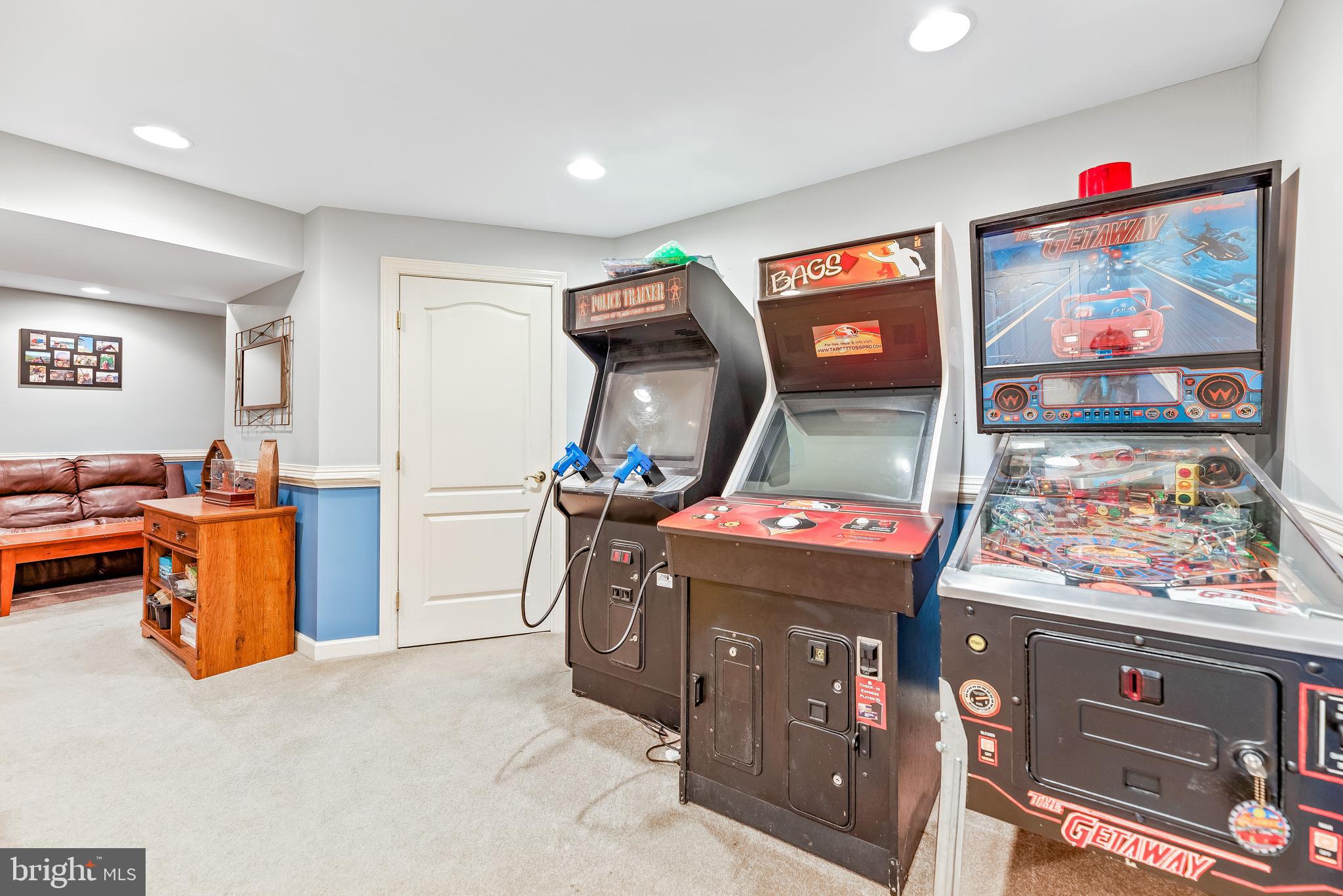 CHAPEL KNOLL - Residential