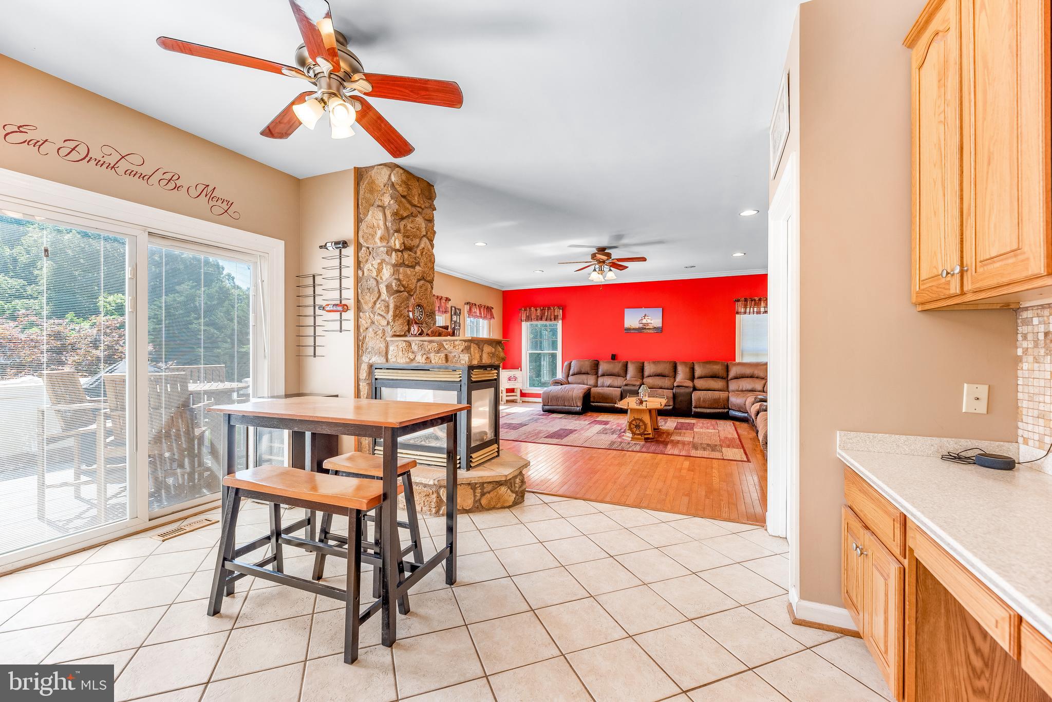 CHAPEL KNOLL - Residential