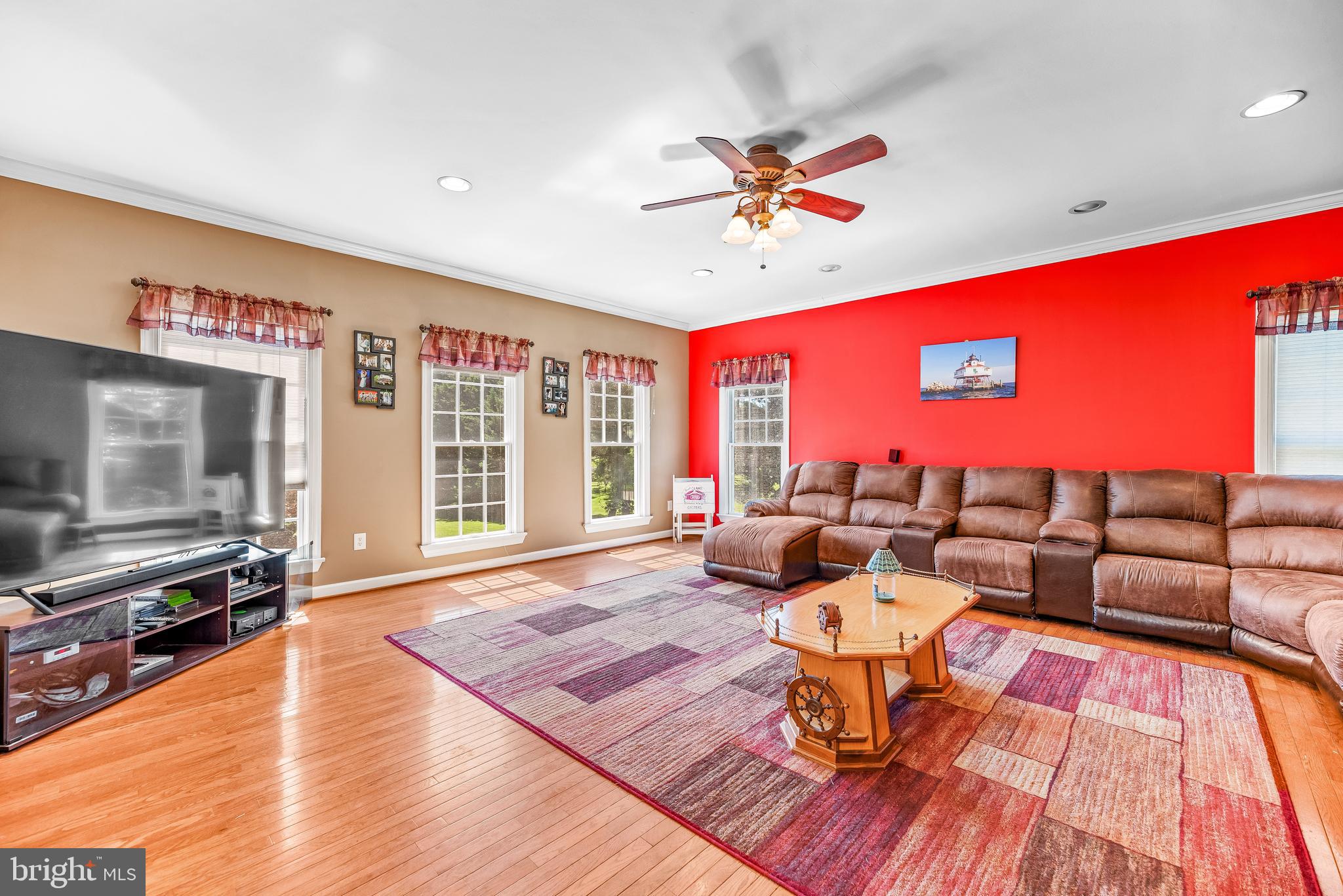 CHAPEL KNOLL - Residential