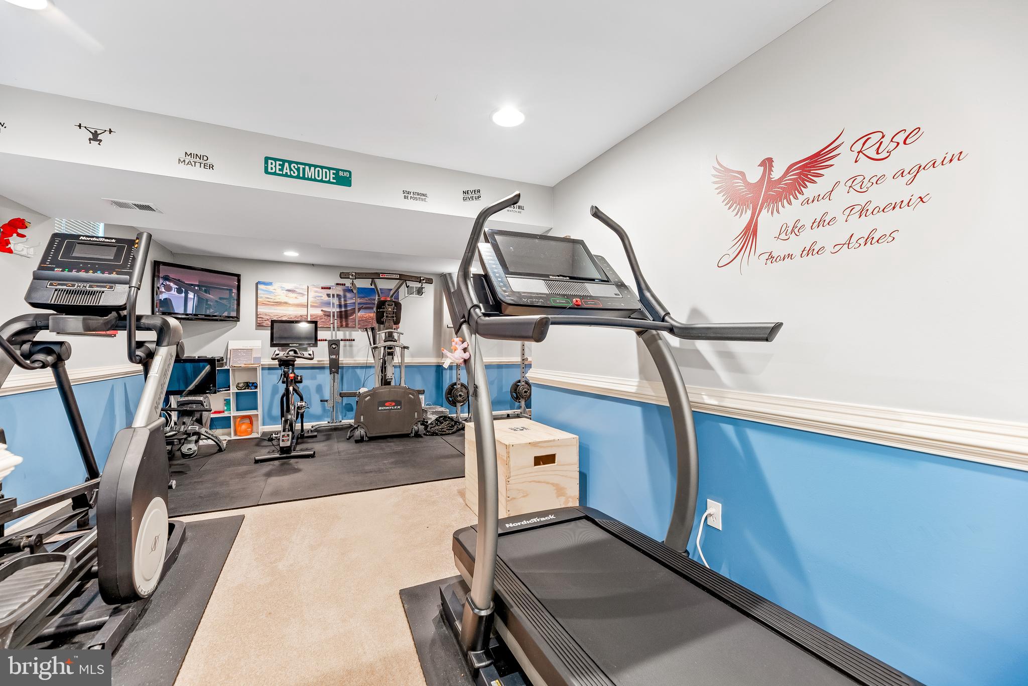 CHAPEL KNOLL - Residential