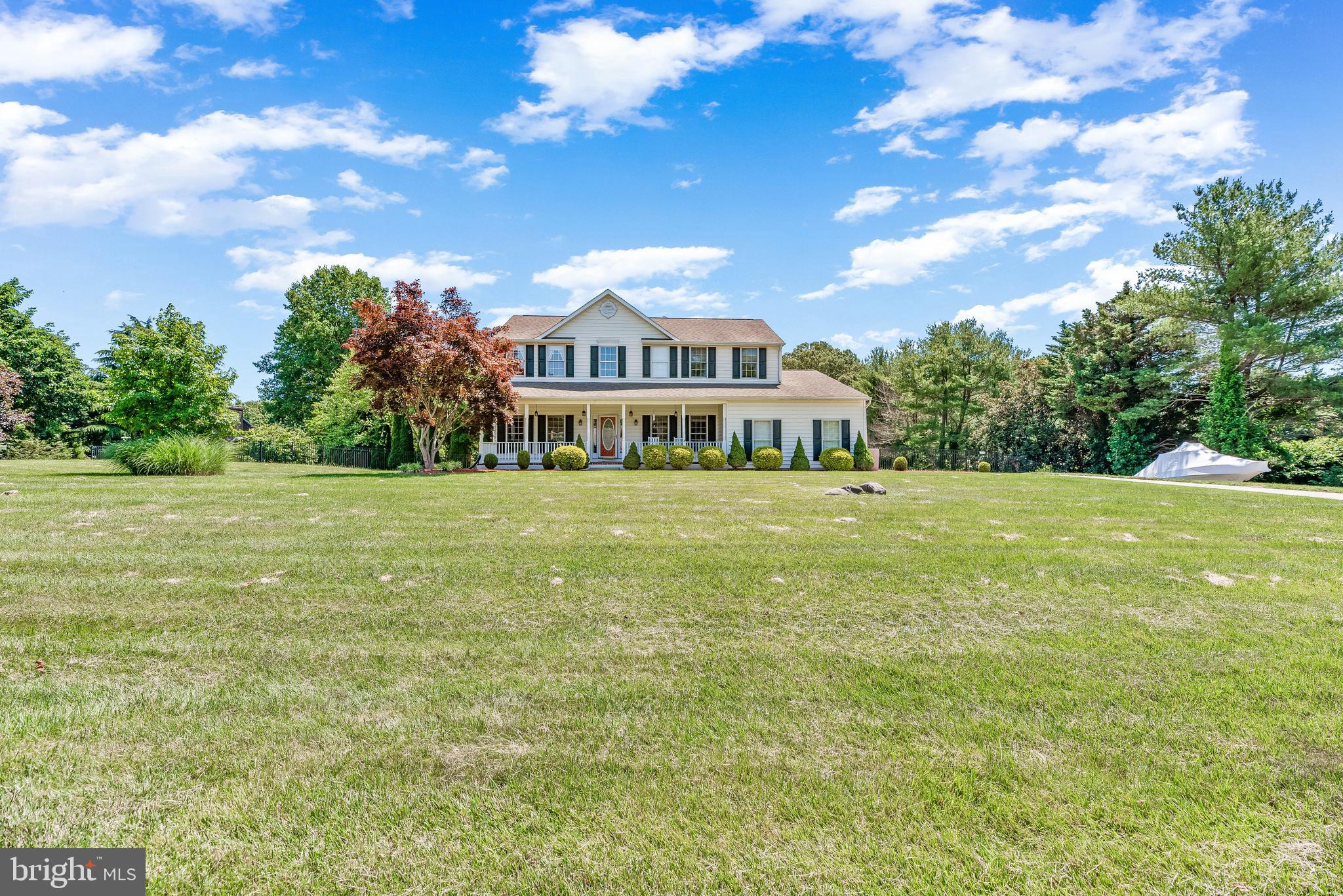 CHAPEL KNOLL - Residential