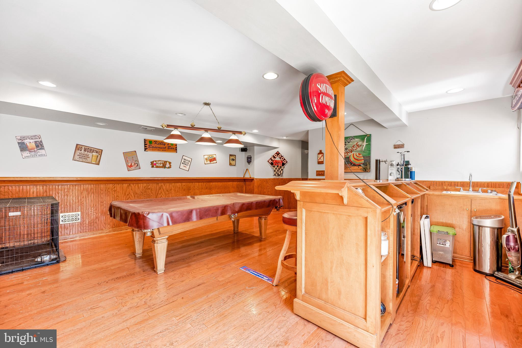 CHAPEL KNOLL - Residential