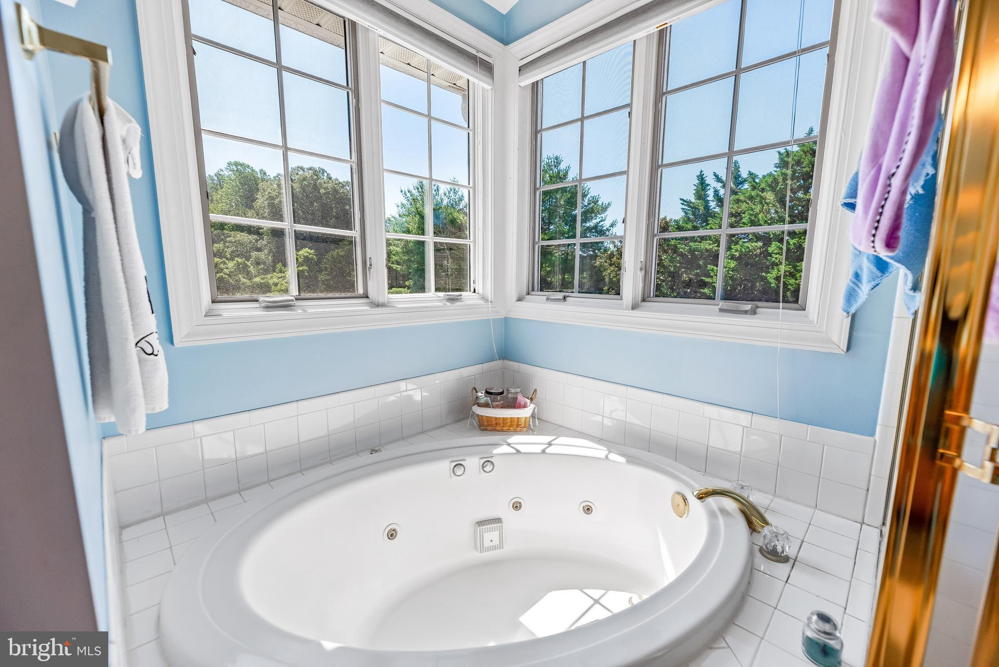 CHAPEL KNOLL - Residential