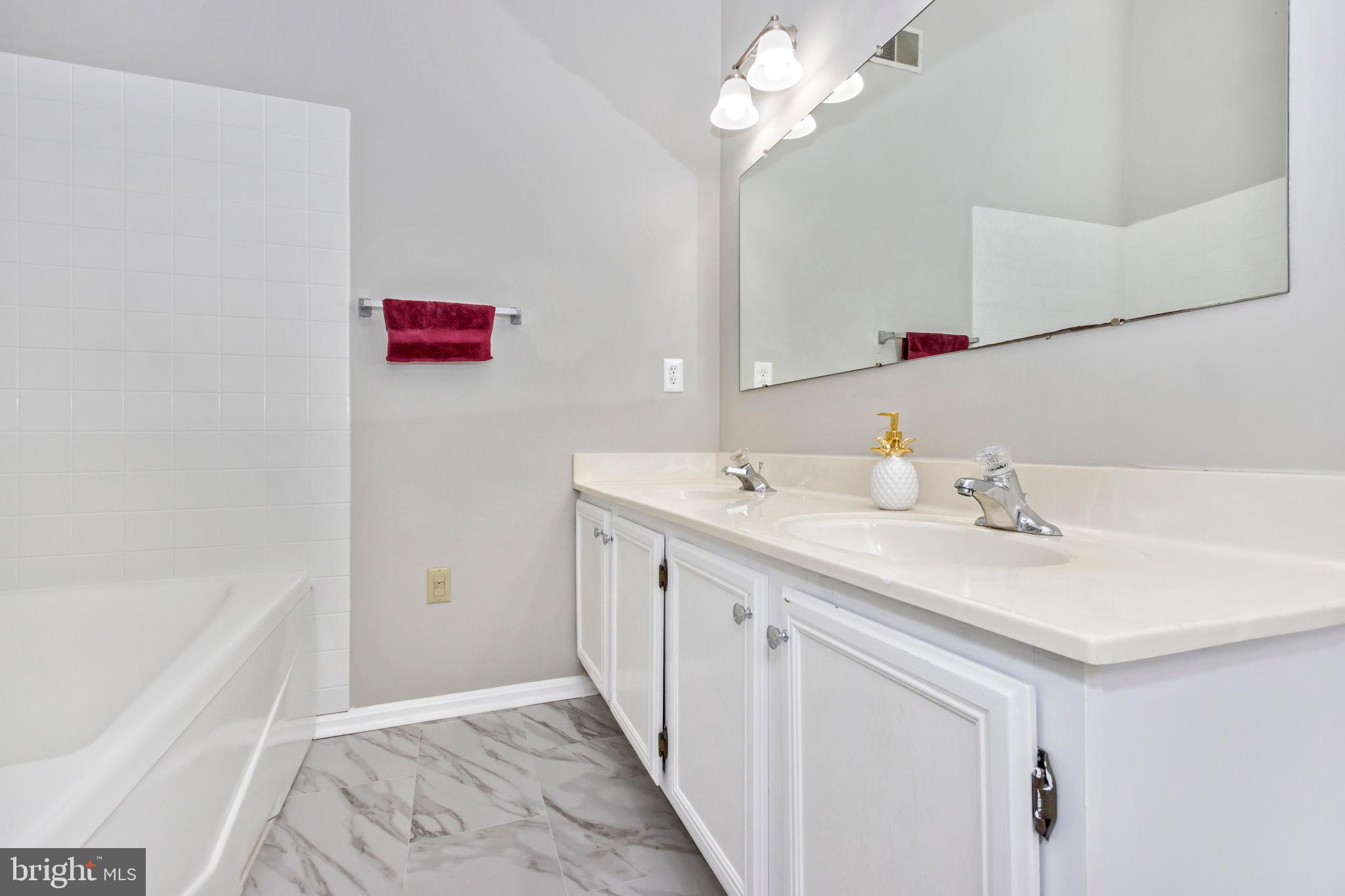 ATLEE RIDGE - Residential