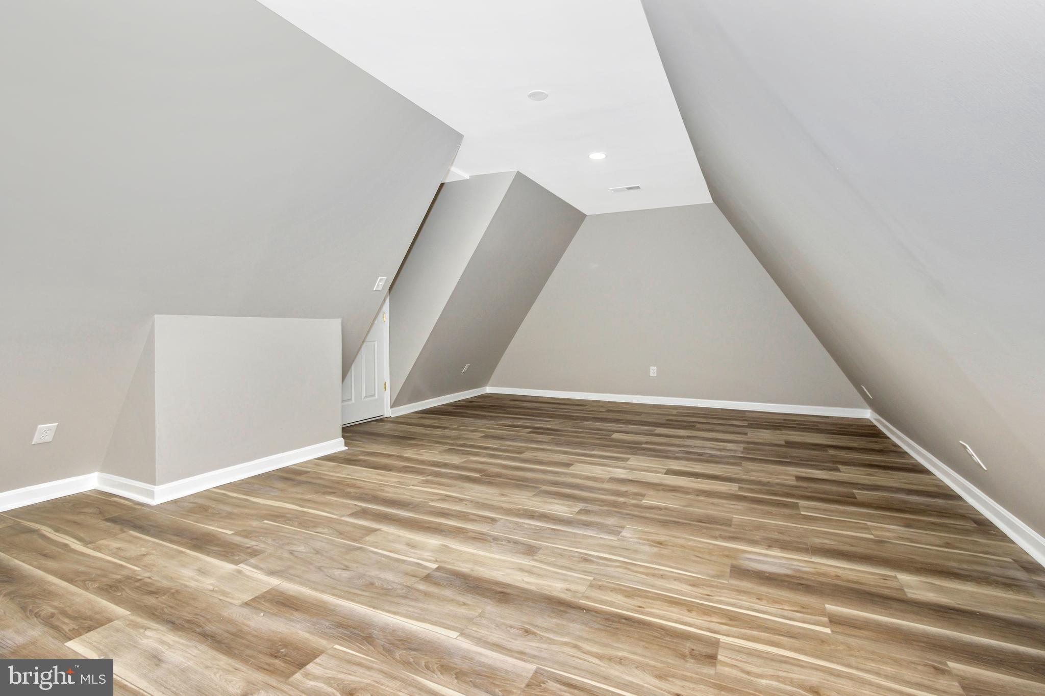 ATLEE RIDGE - Residential