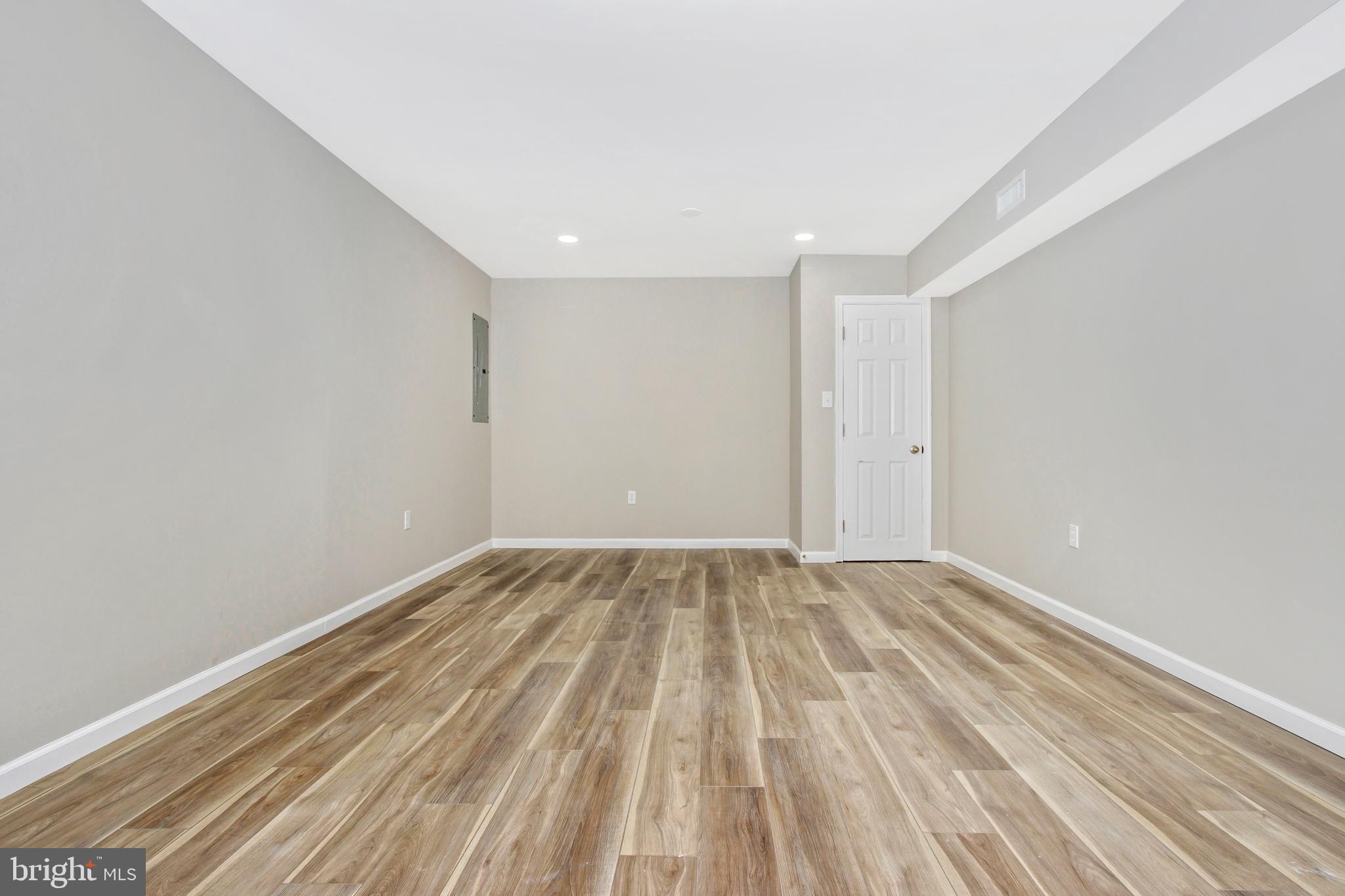 ATLEE RIDGE - Residential