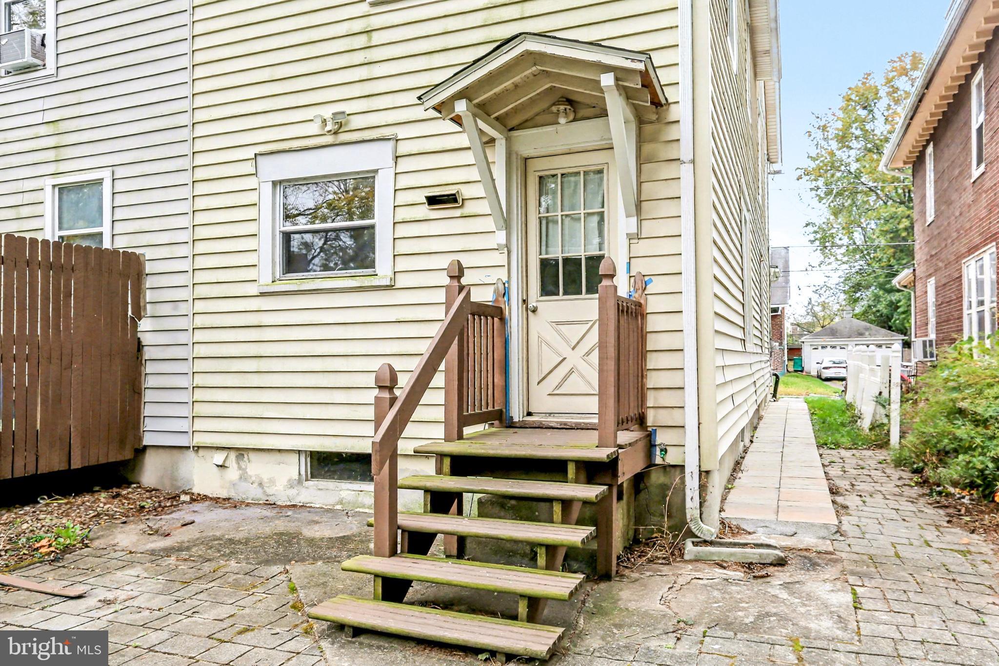 EAST PENNSBORO - Residential