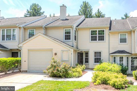 Condo For Sale - 19 Towpath Court<br/> PRINCETON, NJ 08540