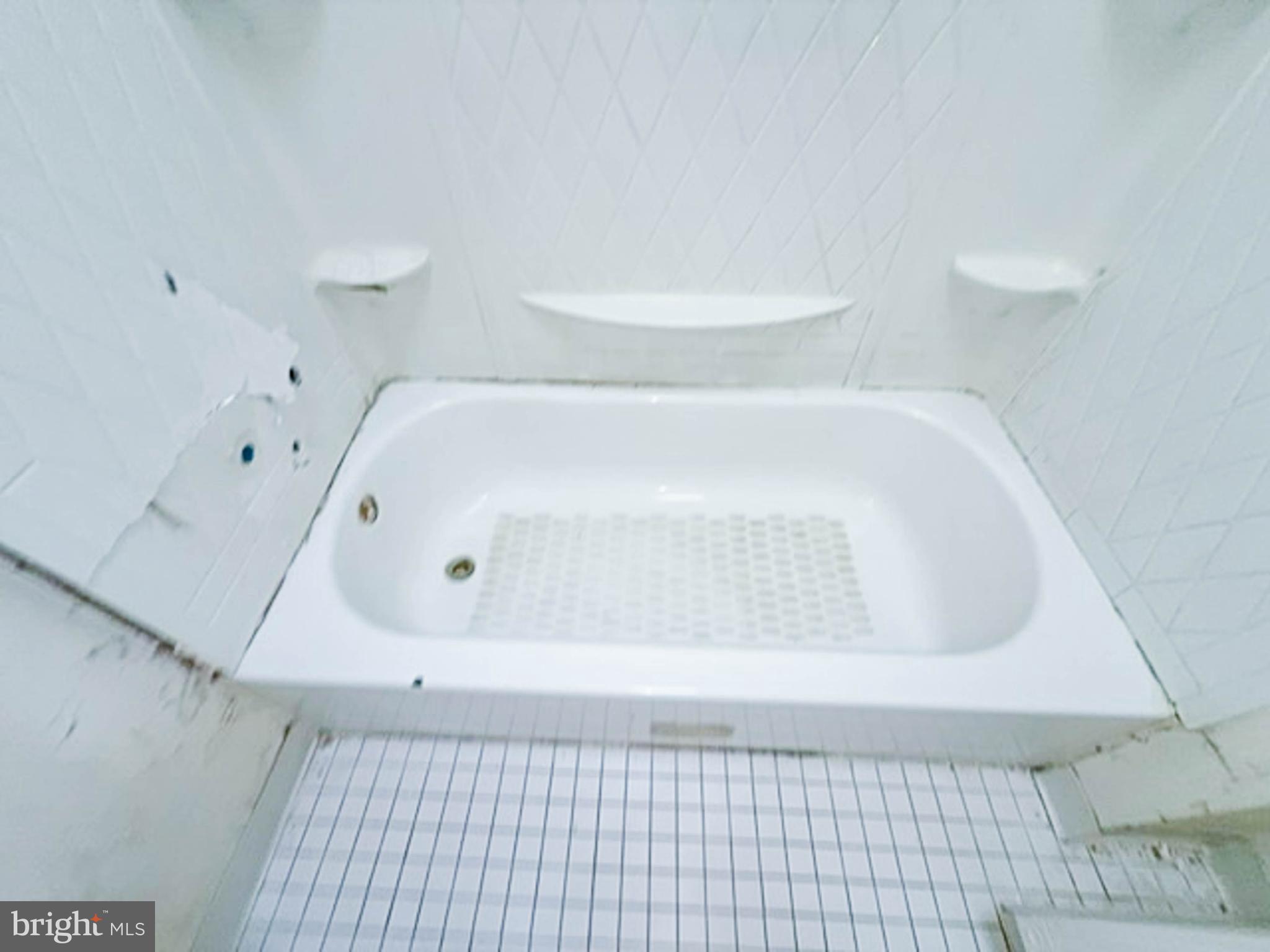 COBBS CREEK - Residential