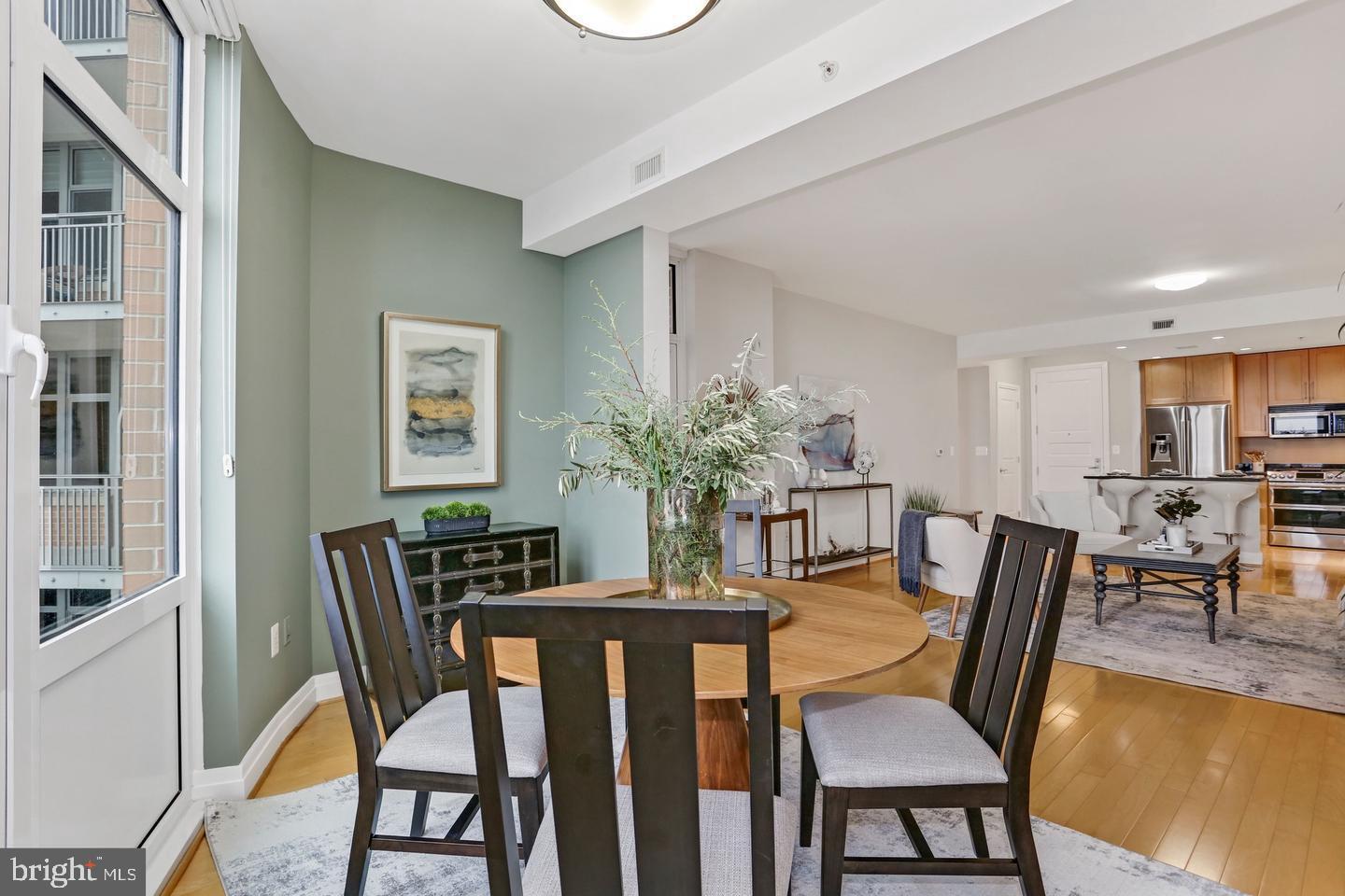 ONE PARK CREST - Residential Lease