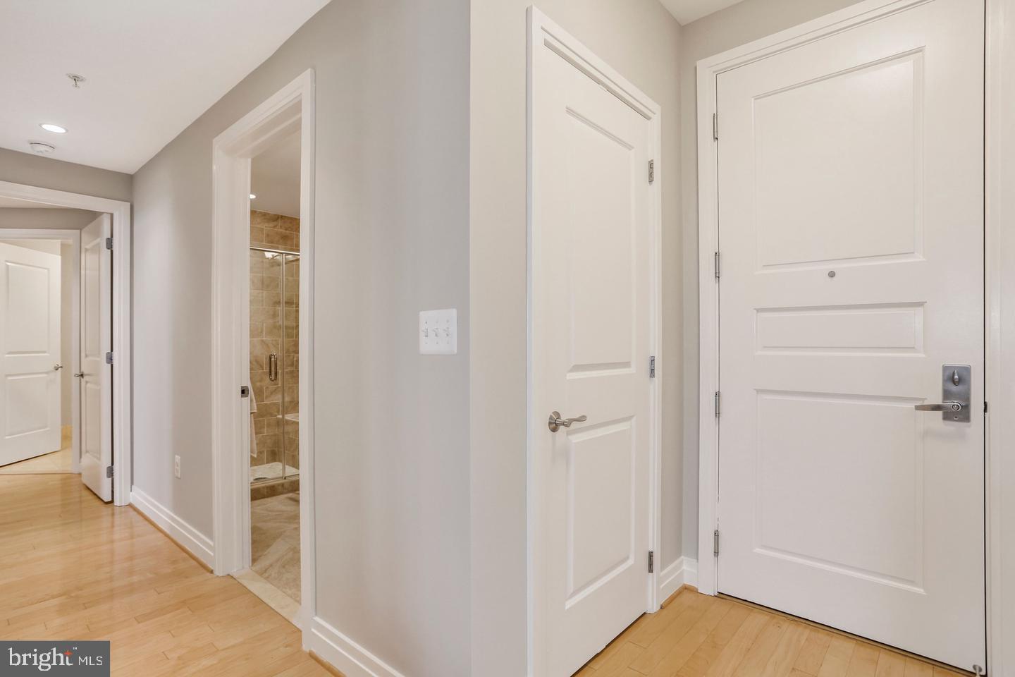 ONE PARK CREST - Residential Lease