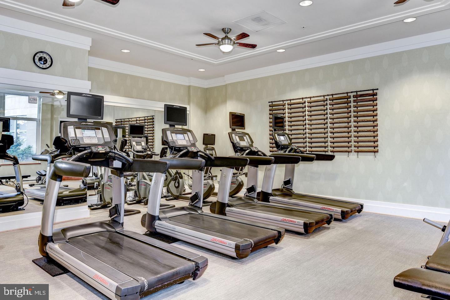 ONE PARK CREST - Residential Lease