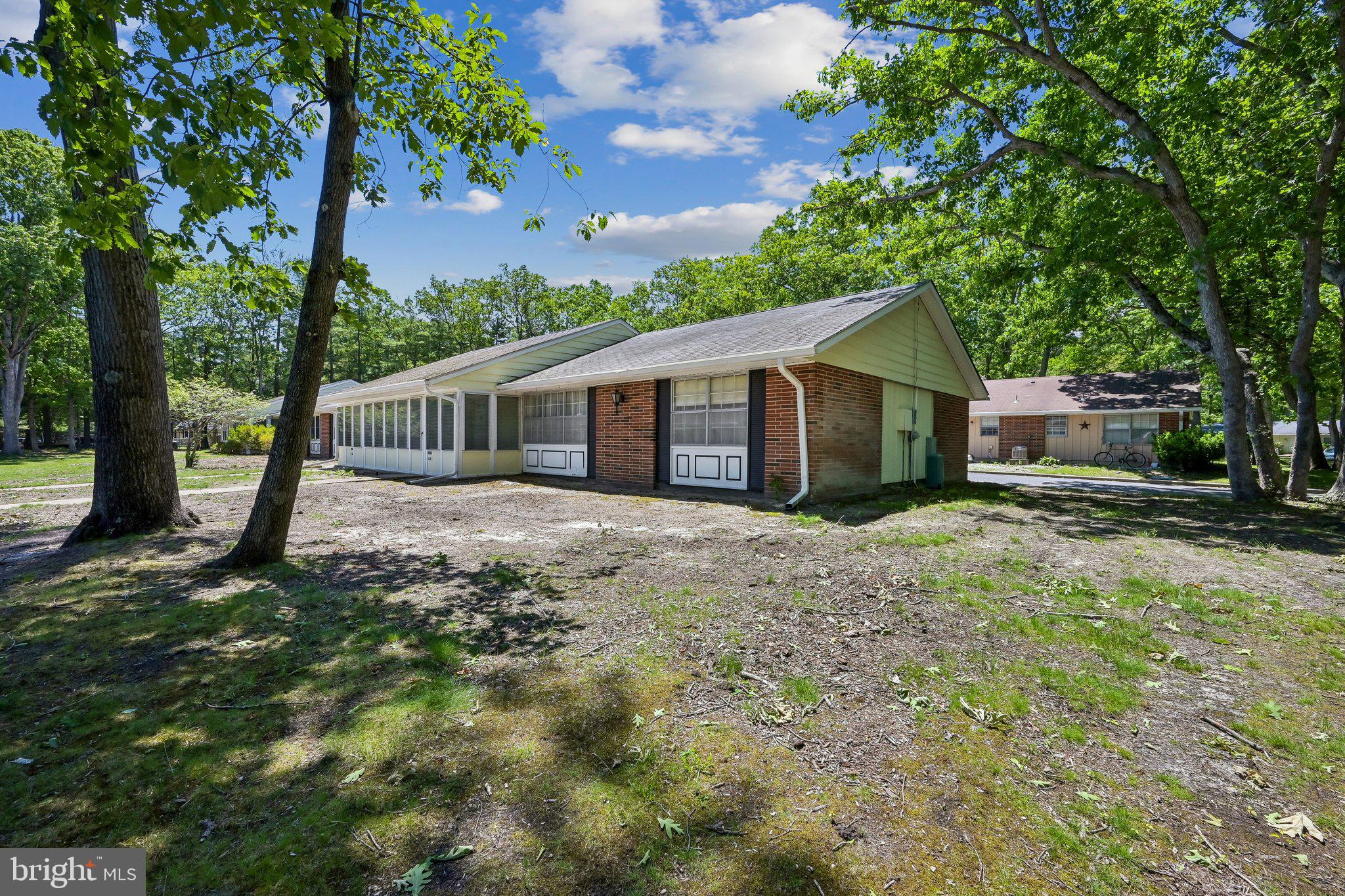 133 FARRINGTON COURT D