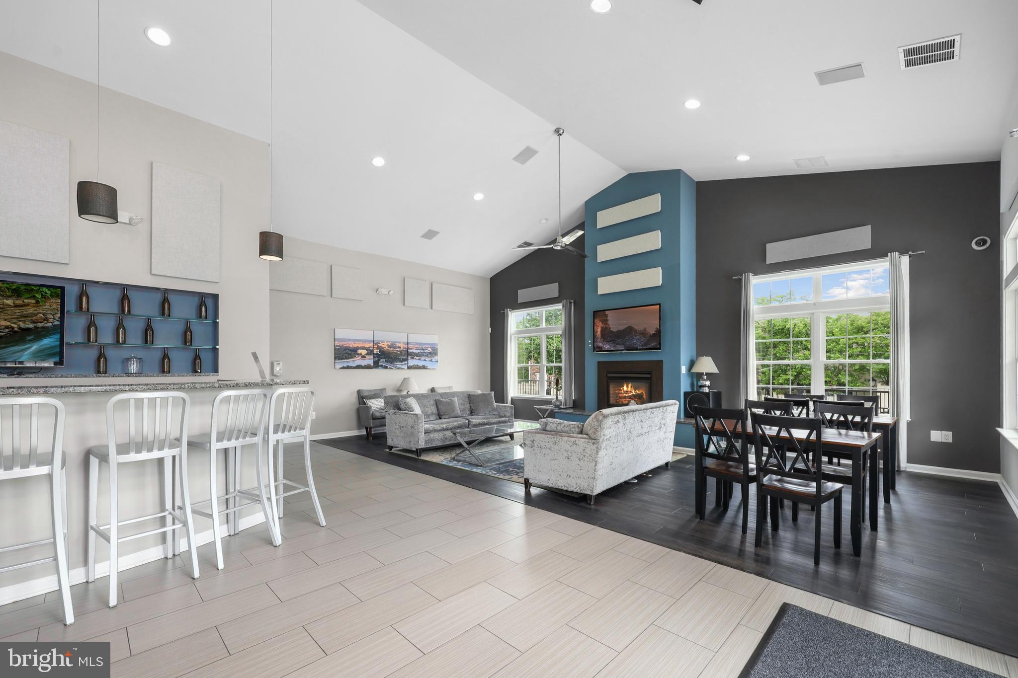 PARKSIDE AT ALEXANDRIA - Residential