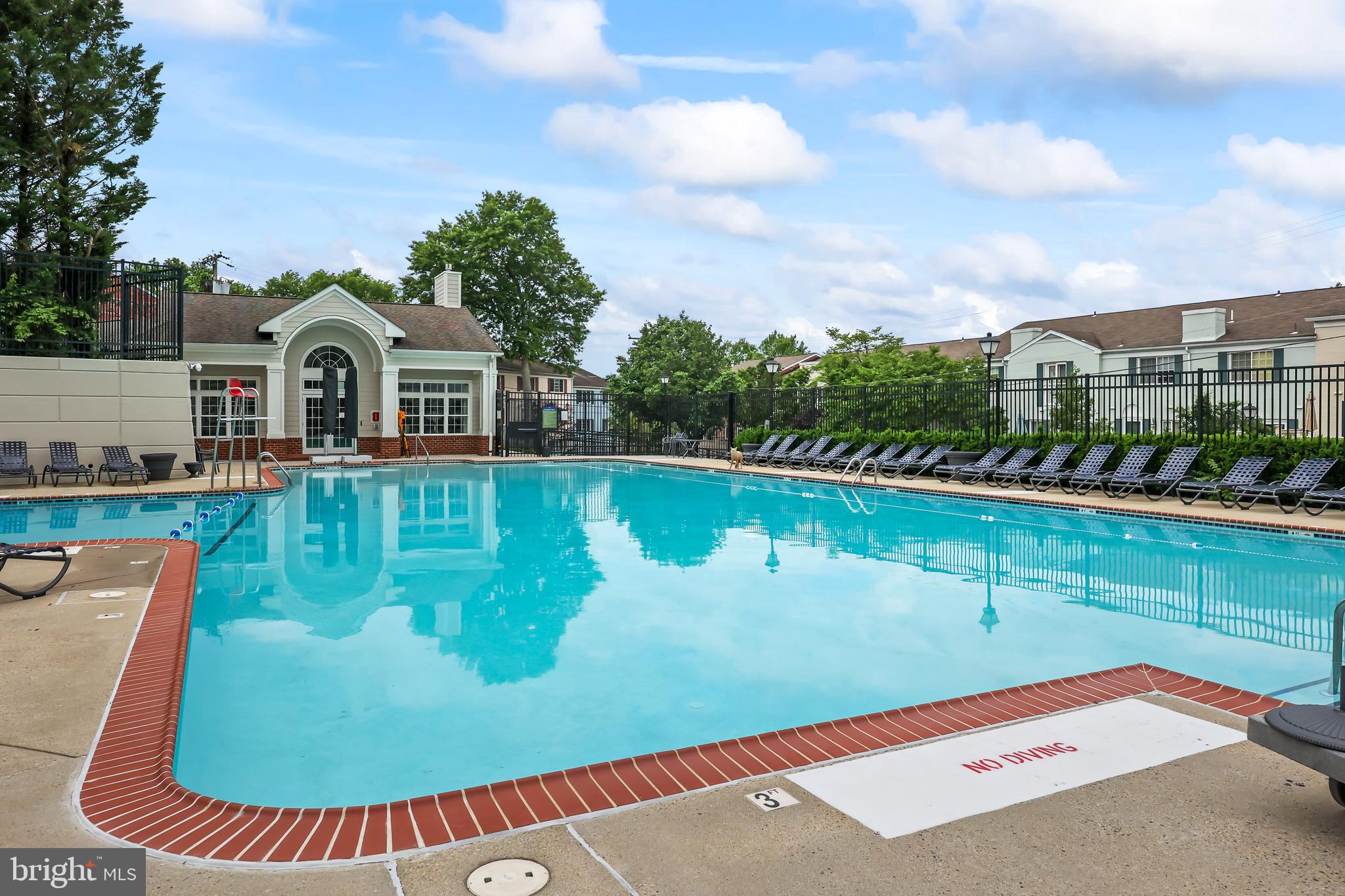 PARKSIDE AT ALEXANDRIA - Residential