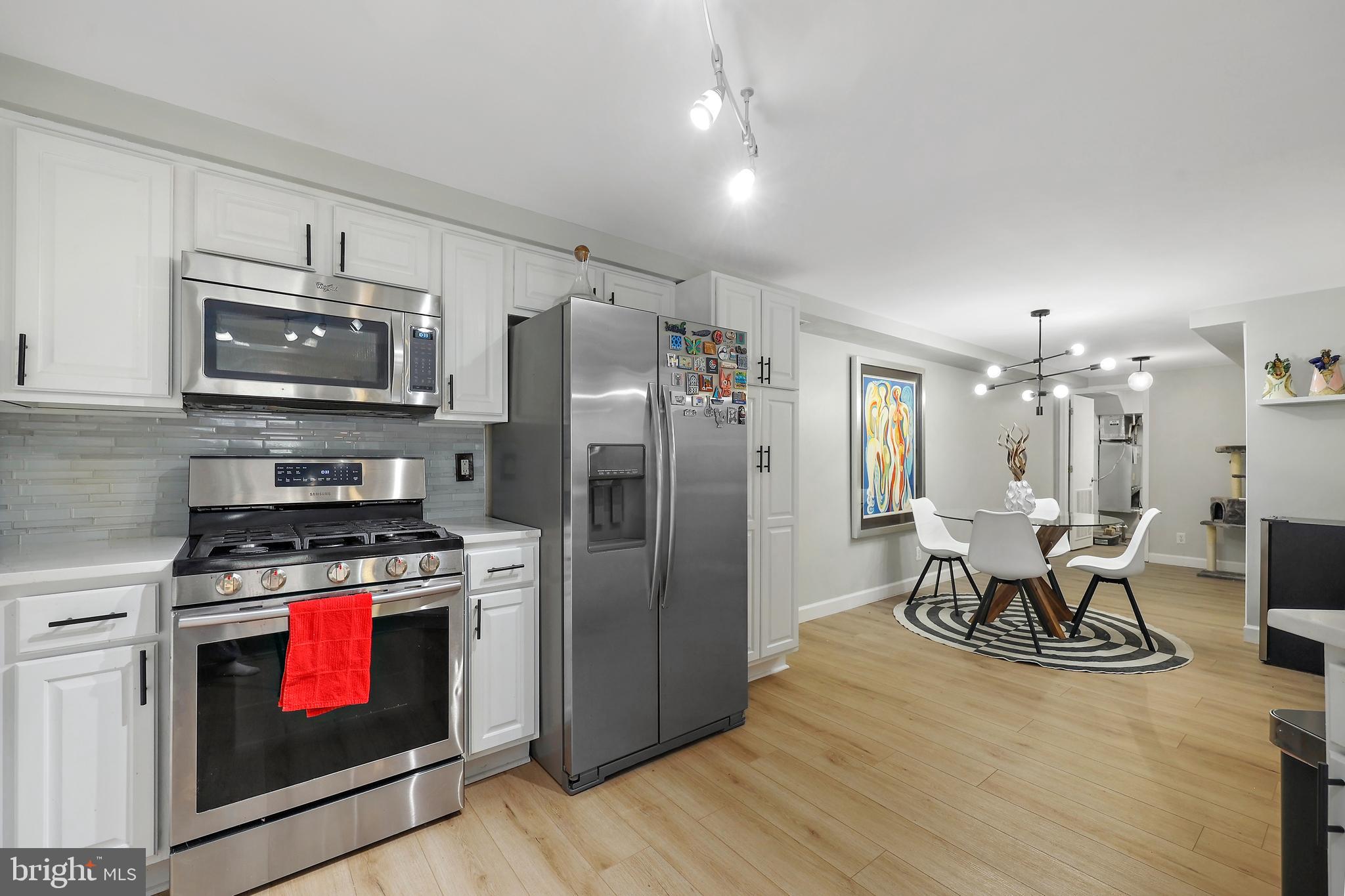 PARKSIDE AT ALEXANDRIA - Residential