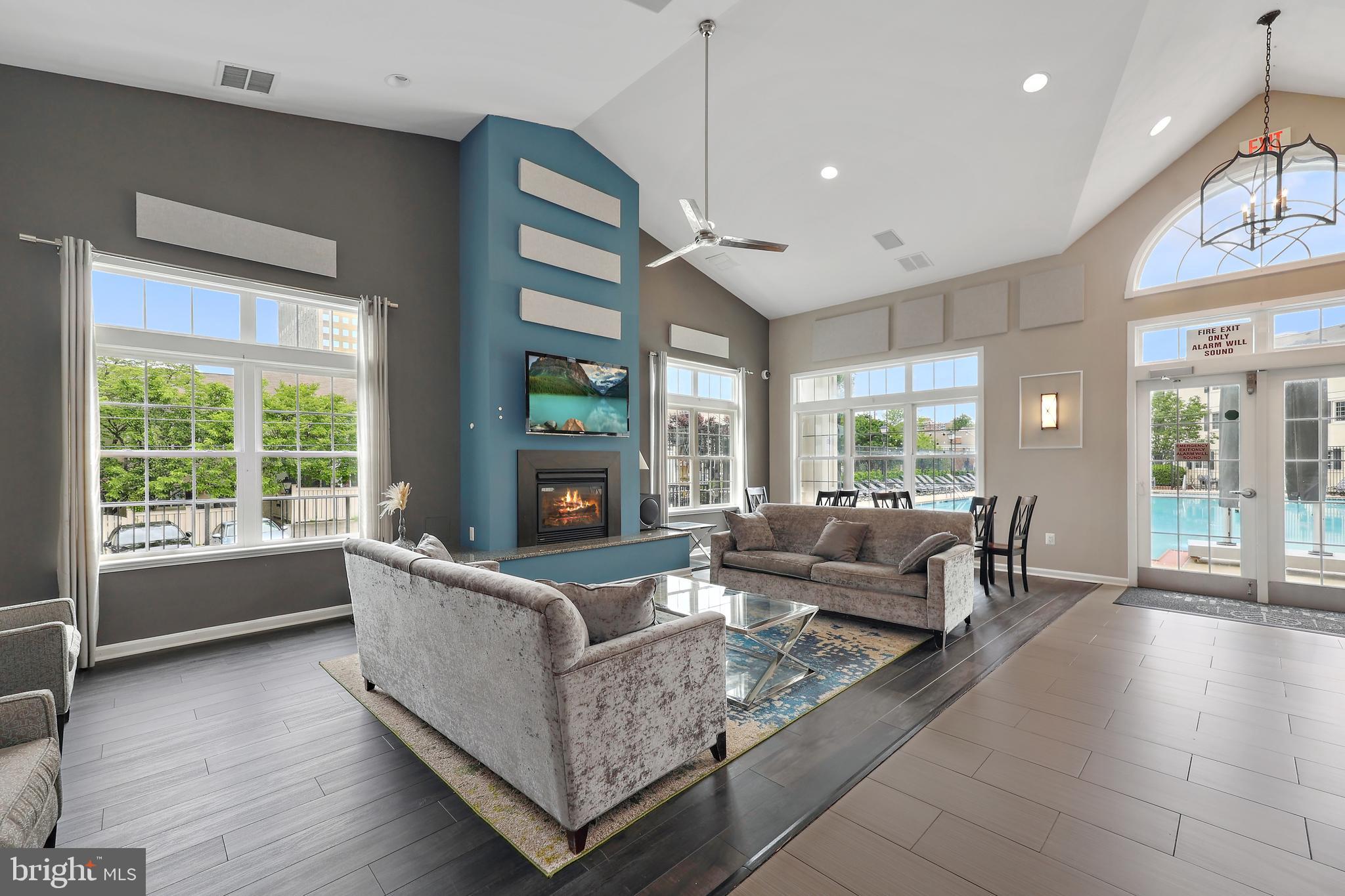 PARKSIDE AT ALEXANDRIA - Residential