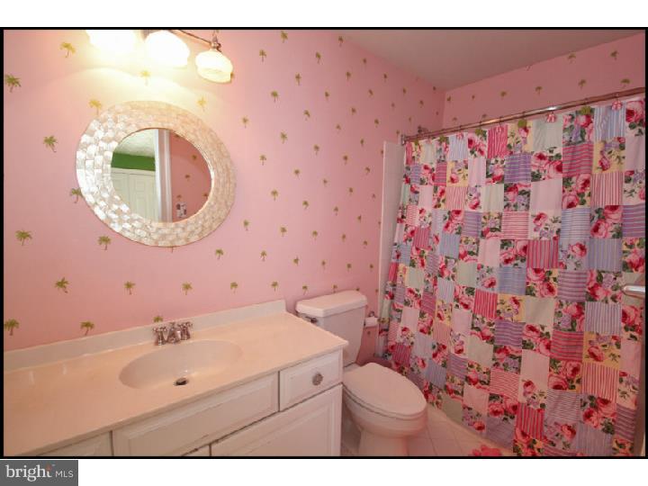 MAPLE HILL - Residential