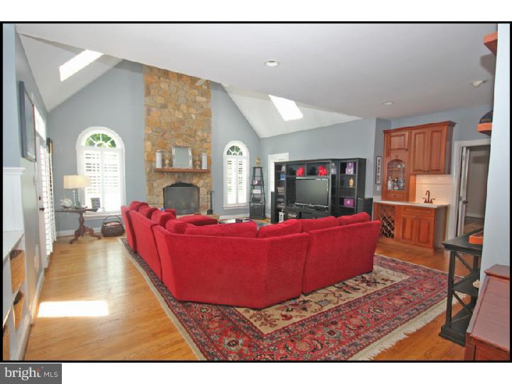 MAPLE HILL - Residential