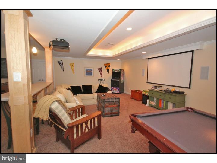 MAPLE HILL - Residential