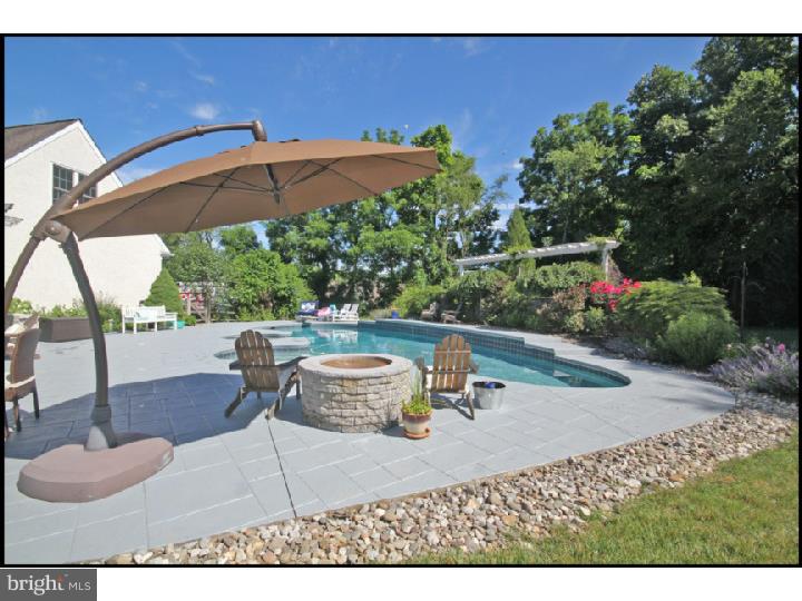 MAPLE HILL - Residential